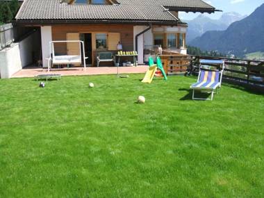 Villa Mazzel with balcony