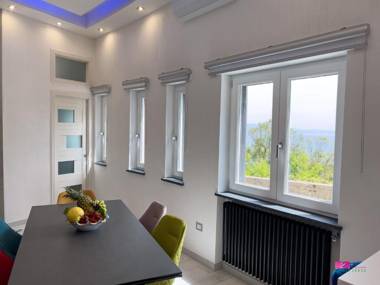 GT HOUSE FONTANA LIMITE