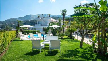 Amore Rentals - Villa Romeo