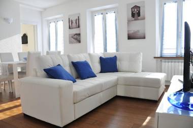 Elena House Apartments