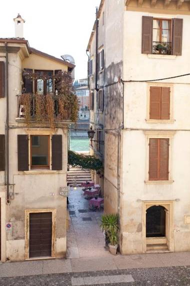 APPARTAMENTO IN RIVA