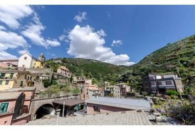 ALTIDO Spacious 2 BR Apt with Terrace at the Heart of the Vernazza