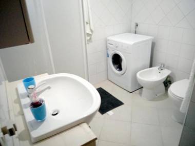 2 bedrooms house with sea view and furnished garden at Vasto 4 km away from the beach