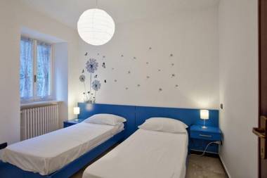 COZY LAKE COMO APARTMENTS