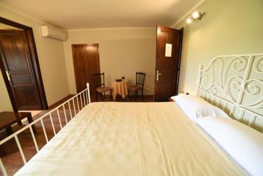 Agriturismo " La Valle degli Ulivi"