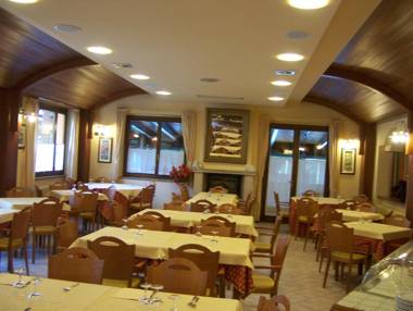 Hotel Ristorante Montenerone
