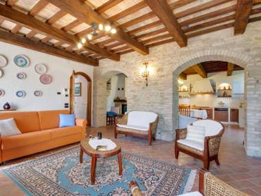 Serene Holiday Home in Urbino with Private Pool