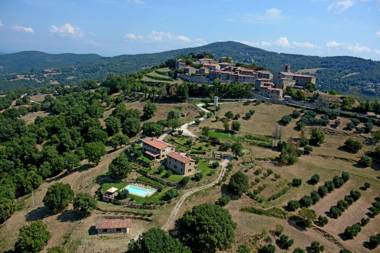 Villa Val di Luce uncontaminated nature near Lake Trasimeno
