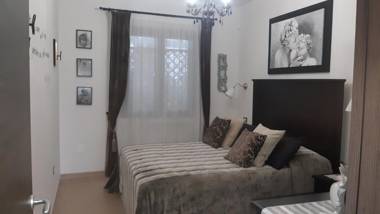 Mariam Holiday House