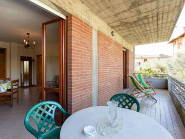Cozy apartment with swimming pool and gym on Lake Trasimeno