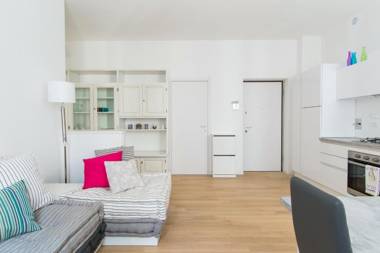 Belvedere White Flat