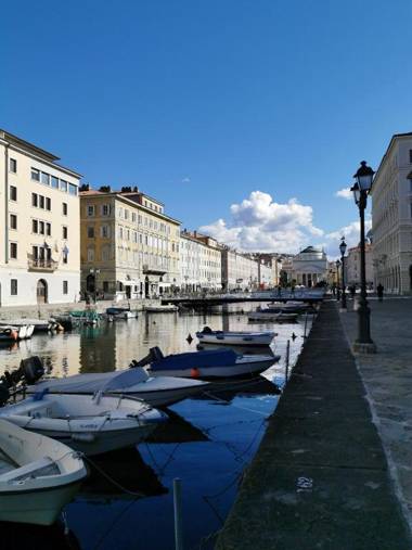 Grab a Flat in Coroneo