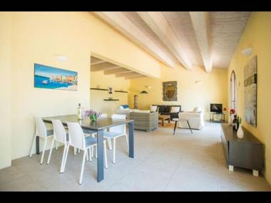 Superb two-storey Villa Limone Apartment - Resort Cignella