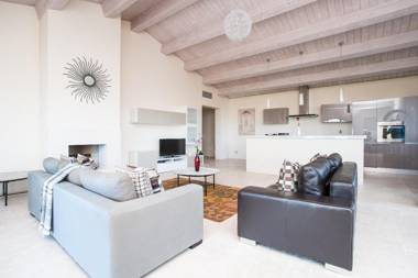 Villa Falco with terrace and garden - Cignella Resort Tuscany