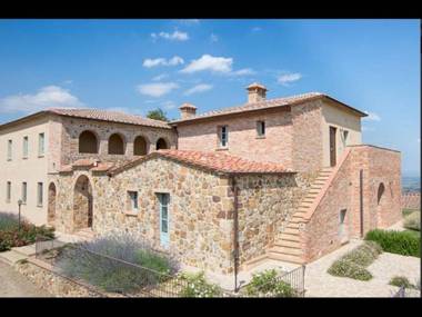 Villa Aquila on two floors - Cignella Resort Tuscany