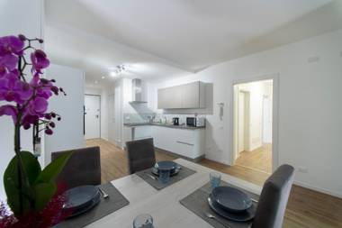 YUGOGO MAZZINI 41 Trento Centro