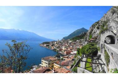 Gemma Del Lago With Fantastic Lake View - Happy Rentals