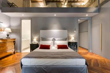 Palazzo Del Carretto-Art Apartments and Guesthouse