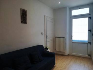 House San Salvario Next Station by Holiday World