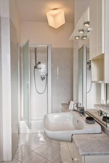 Toc-Toc Apartment a 10 min dall'Ospedale Maria Vittoria