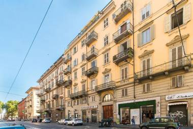 Porta Nuova & Parco del Valentino Roomy Flat