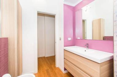 Porta Nuova & Parco del Valentino Roomy Flat