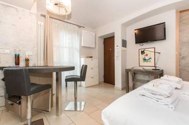 Corso Vittorio & Valentino Bright Studio