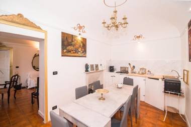 Piazza Vittorio Veneto Elegant Flat