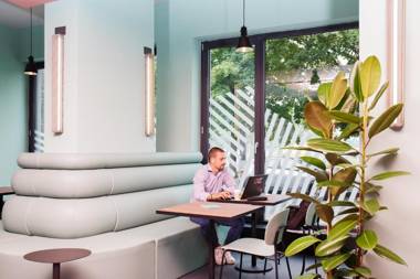 CX Turin Regina Student&Explorer Place