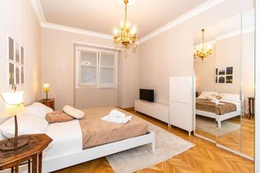 Chic & Style Crocetta Flat