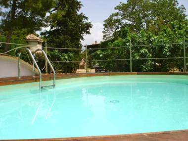 Agriturismo "Borgo Madonna degli Angeli" - charming cottages in the gardens !