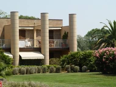 Cosmopolitan Golf & Beach Resort