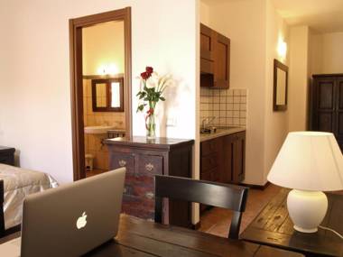 Residenza Locci - Rooms & Apartments