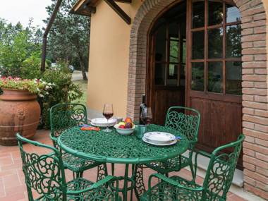 Spacious Holiday Home in Terranuova Bracciolini with Pool