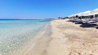 One bedroom appartement at Marina di Mancaversa Taviano 10 m away from the beach with enclosed garden and wifi