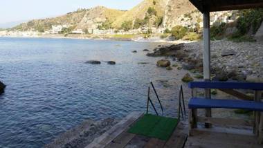 TAORMINA BEACH HOLIDAY