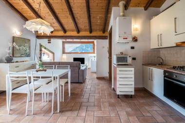 Mansarda con vista lago