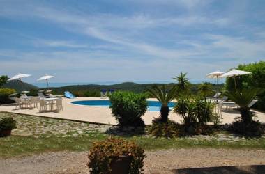 UVA e STELLE MAISON villa indipendente in collina di Sperlonga