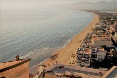 holidaycasa Macca - Confortevole e con vista mare