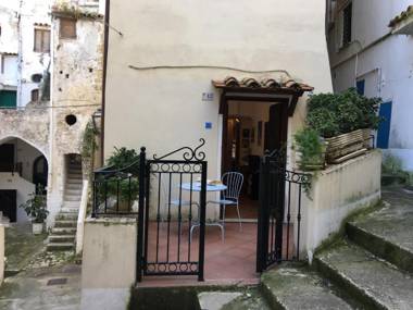 holidaycasa Tiziana - Bilocale con terrazzino