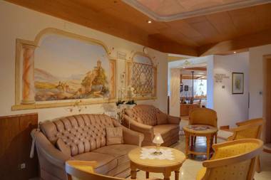 Hotel Dolomitenblick