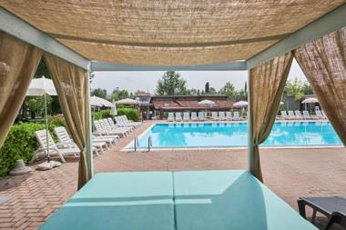 Villaggio Turistico Lugana Marina