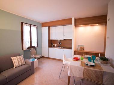 BellaSirmione Holiday Apartments