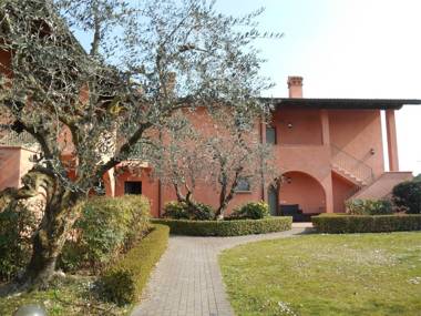 BellaSirmione Holiday Apartments
