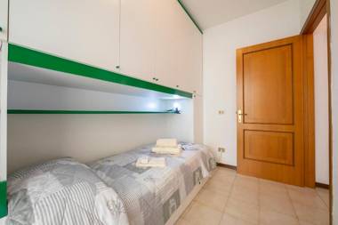 Cinzia Apartment Front Beach