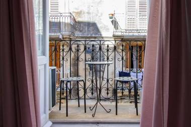 Maniace Homes - Federico & Angelica