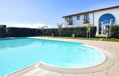 Amazing home in Arenella with Outdoor swimming pool WiFi and 4 Bedrooms