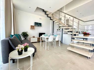 Eos Sea View Apartments