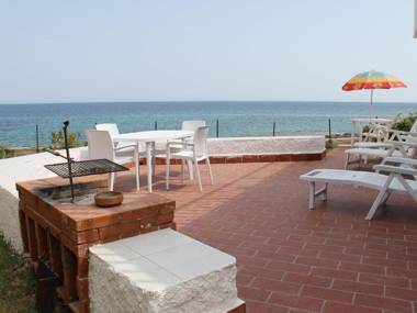 Spectacular seaside villa in Syracuse aerea in an exclusive Residence