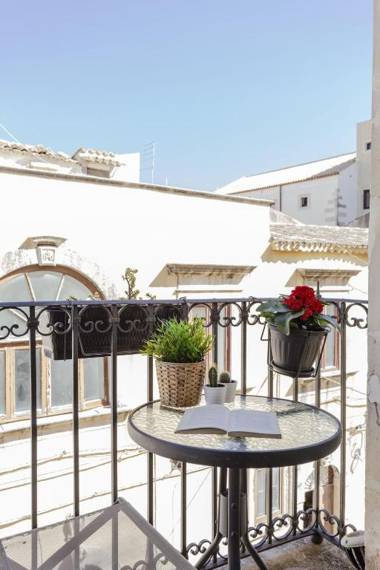 Salomone Apartments I by Wonderful Italy